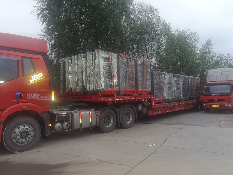 吉林通化路名牌燈箱100臺，第八車發(fā)貨！